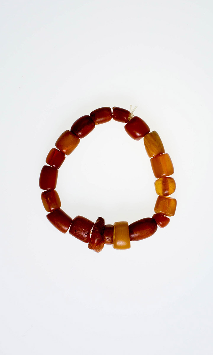 Bracelet made of Kahraman (Old cut Amber - Yemen orange, cut by hand 1880-1900)