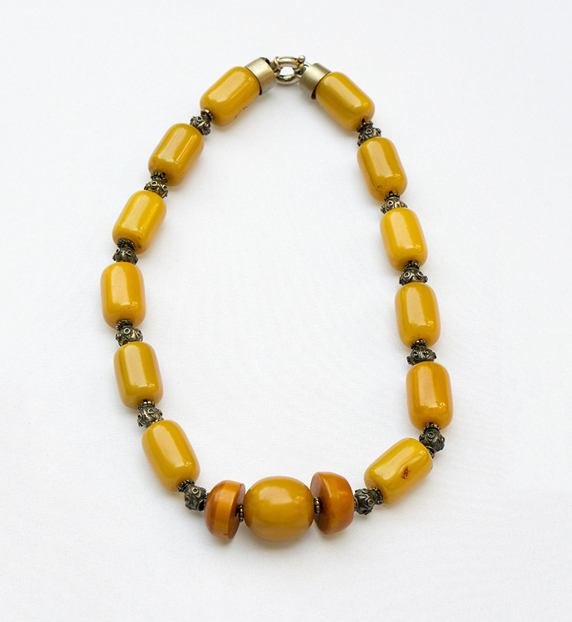 Neclace with beads made of Mastic-Amber  - old mixture of amber and bakelite (1930-1950),  and silver